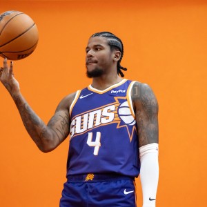 上场刚复出！今天太阳迎战快船 杰伦·格林因伤缺席比赛