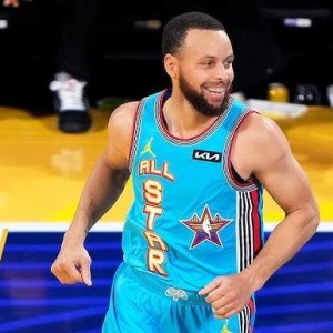 世界杯客户端更新-库里：我是这次全明星最老首发？我喜欢因为最老而获得的纪录