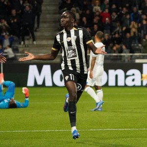 世界杯客户端更新-RMC：谢里夫已与水晶宫达成协议，但俱乐部谈判陷入僵局